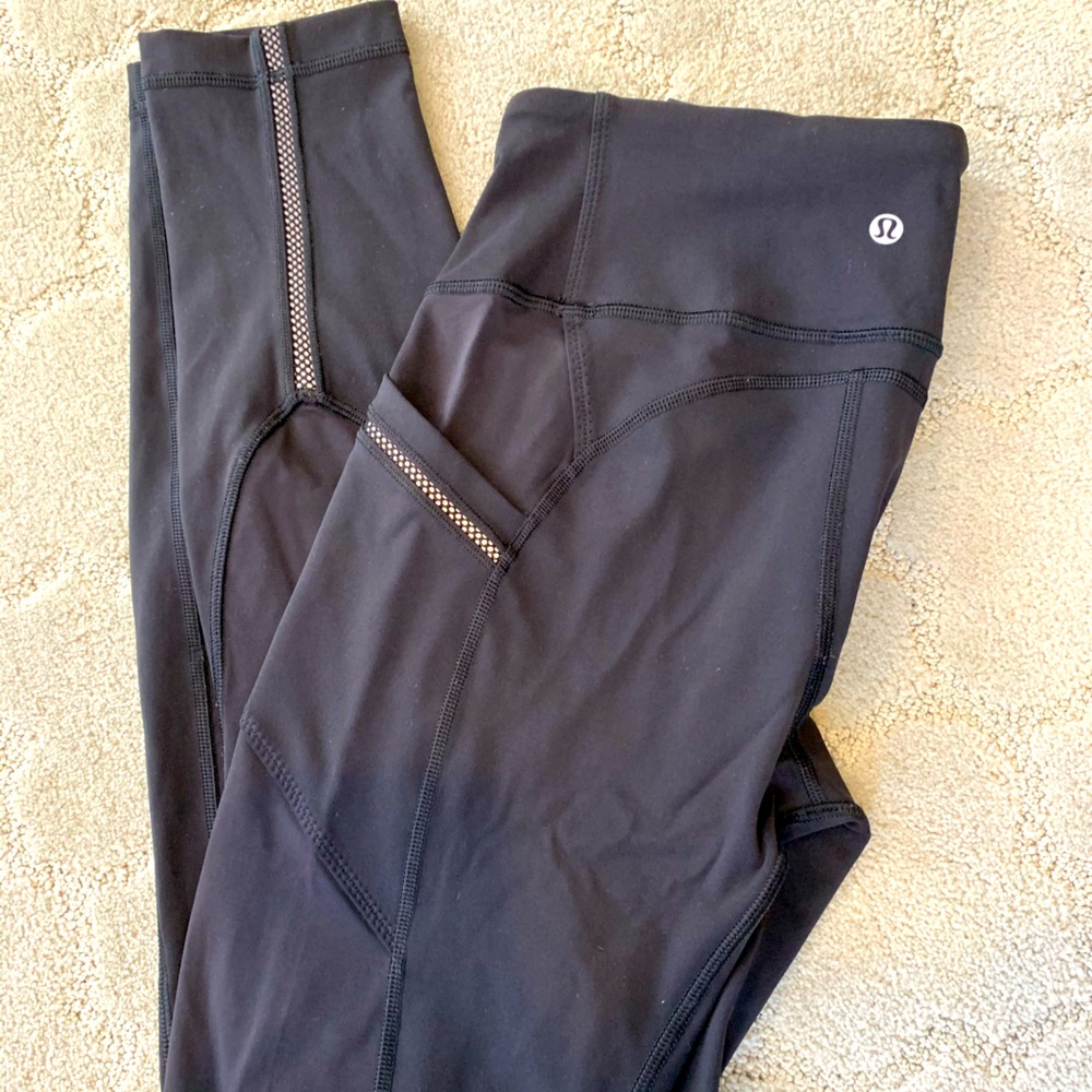 Lululemon Black Leggings Size 8 with Pockets